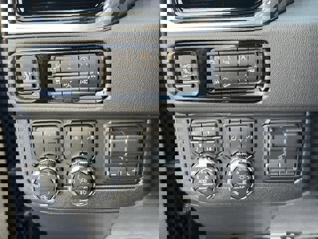 New 2026 GMC Yukon XL Denali w/ Denali Reserve Package image 26