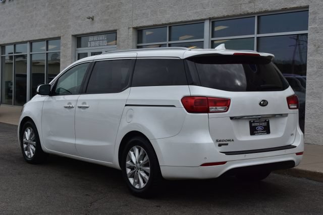 Used 2017 Kia Sedona EX FWD image 10