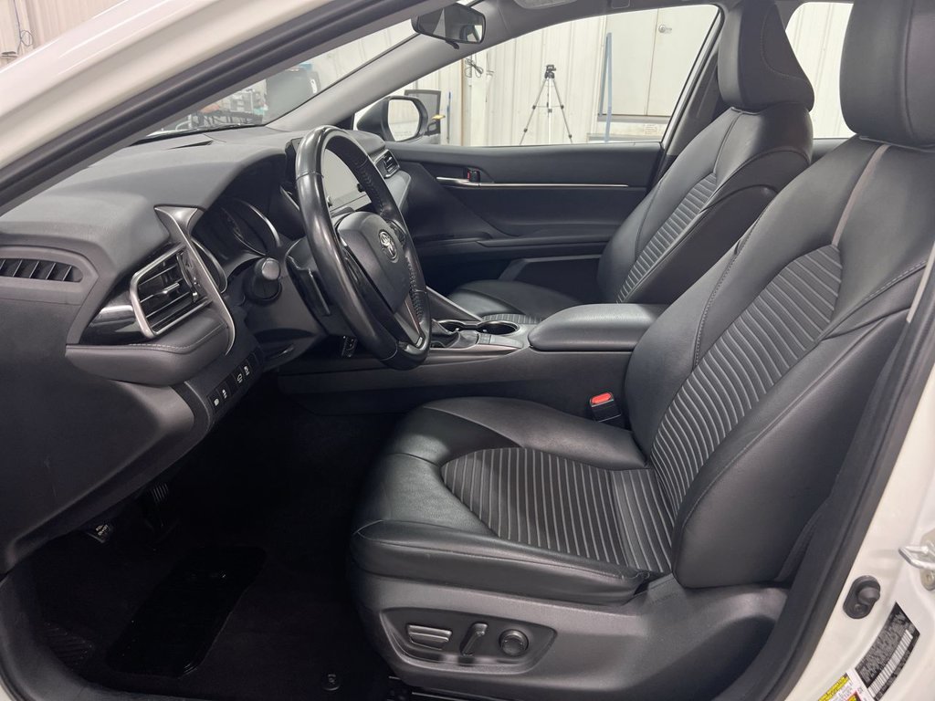 Used 2024 Toyota Camry SE FWD image 19