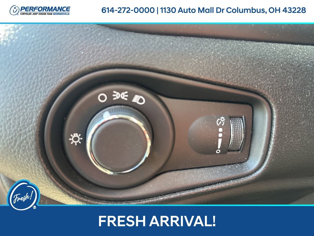 Used 2023 Jeep Renegade Latitude image 14