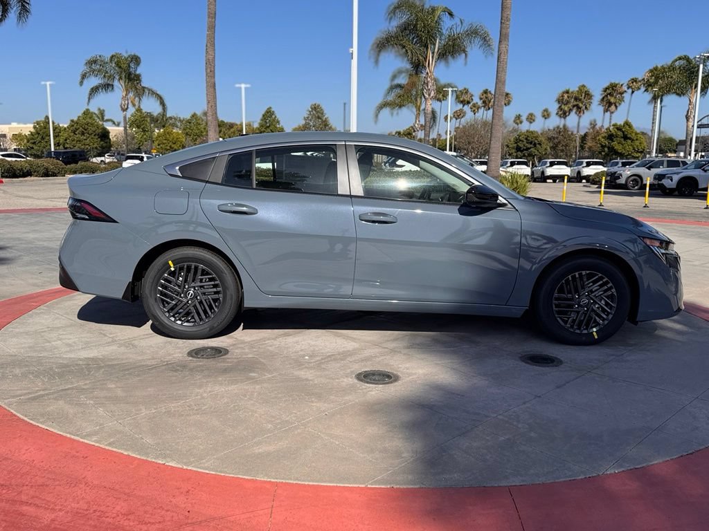 New 2026 Nissan Sentra SV w/ SV Convenience Package FWD image 9