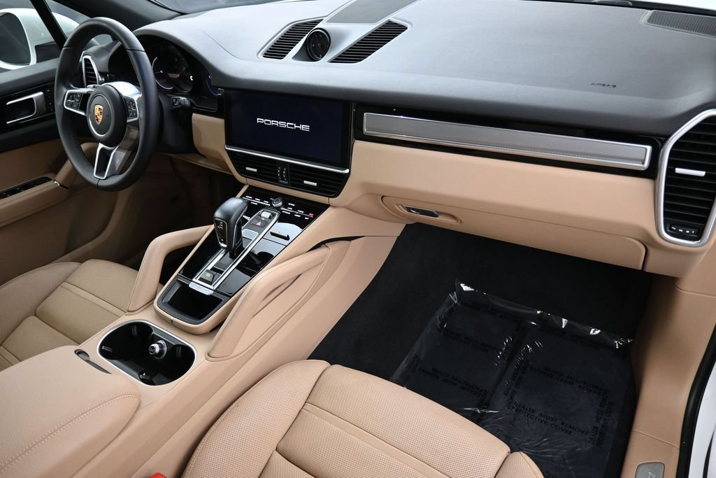 Certified 2023 Porsche Cayenne Platinum Edition AWD/4WD image 31
