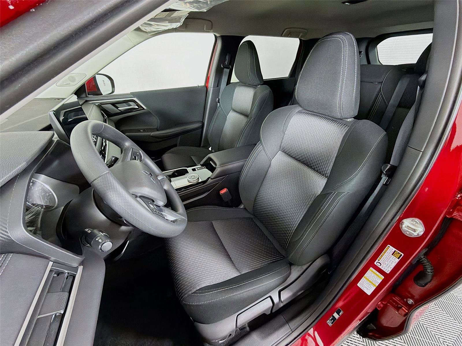 New 2026 Mitsubishi Outlander ES image 11