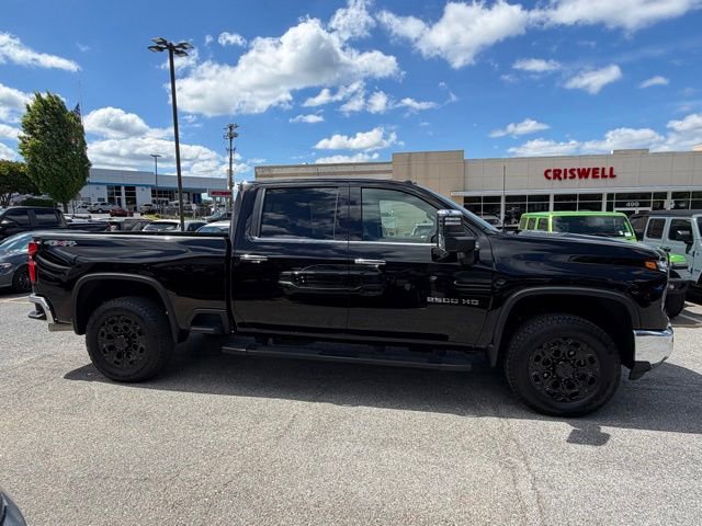 Used 2024 Chevrolet Silverado 2500 LTZ w/ LTZ Convenience Package AWD/4WD image 8