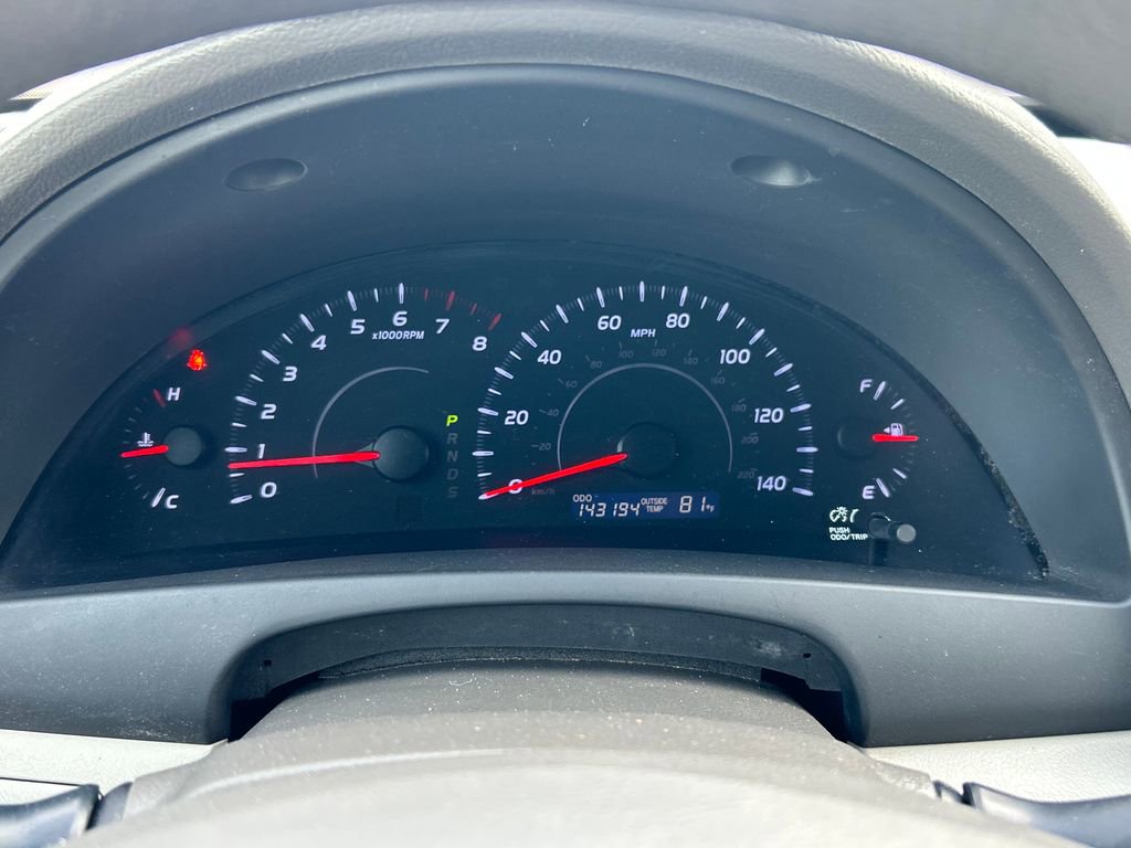 Used 2010 Toyota Camry image 21