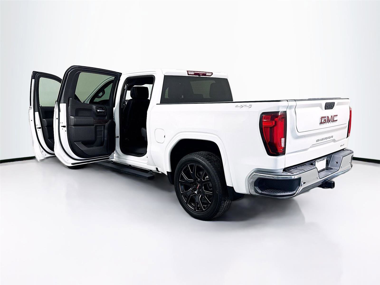 Used 2020 GMC Sierra 1500 SLT w/ Driver Alert Package II AWD/4WD image 41