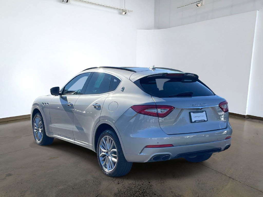 Used 2017 Maserati Levante w/ Sport Package AWD/4WD image 6