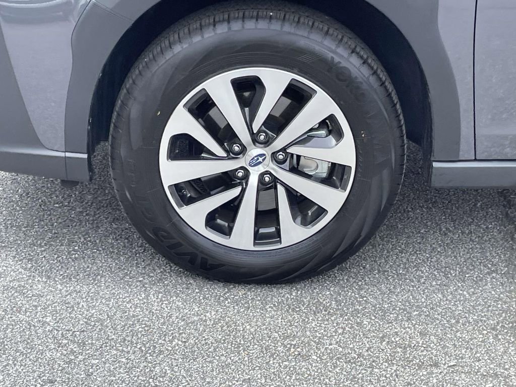 Used 2025 Subaru Outback Premium w/ Popular Package #1 image 9