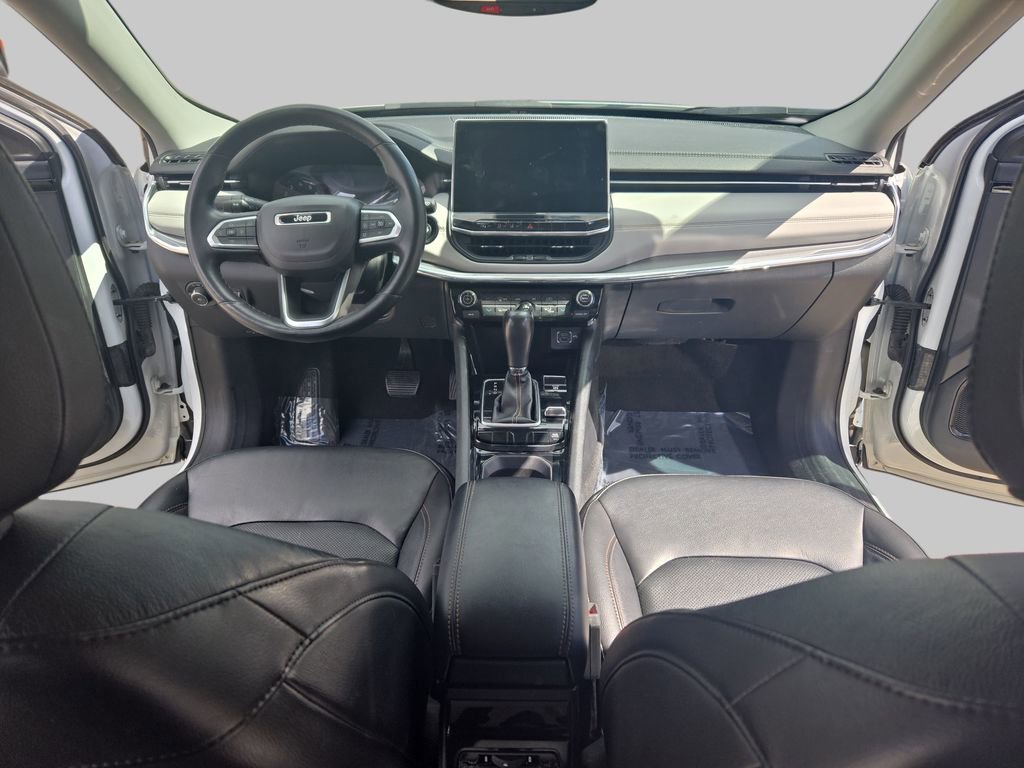 Used 2022 Jeep Compass Limited image 9