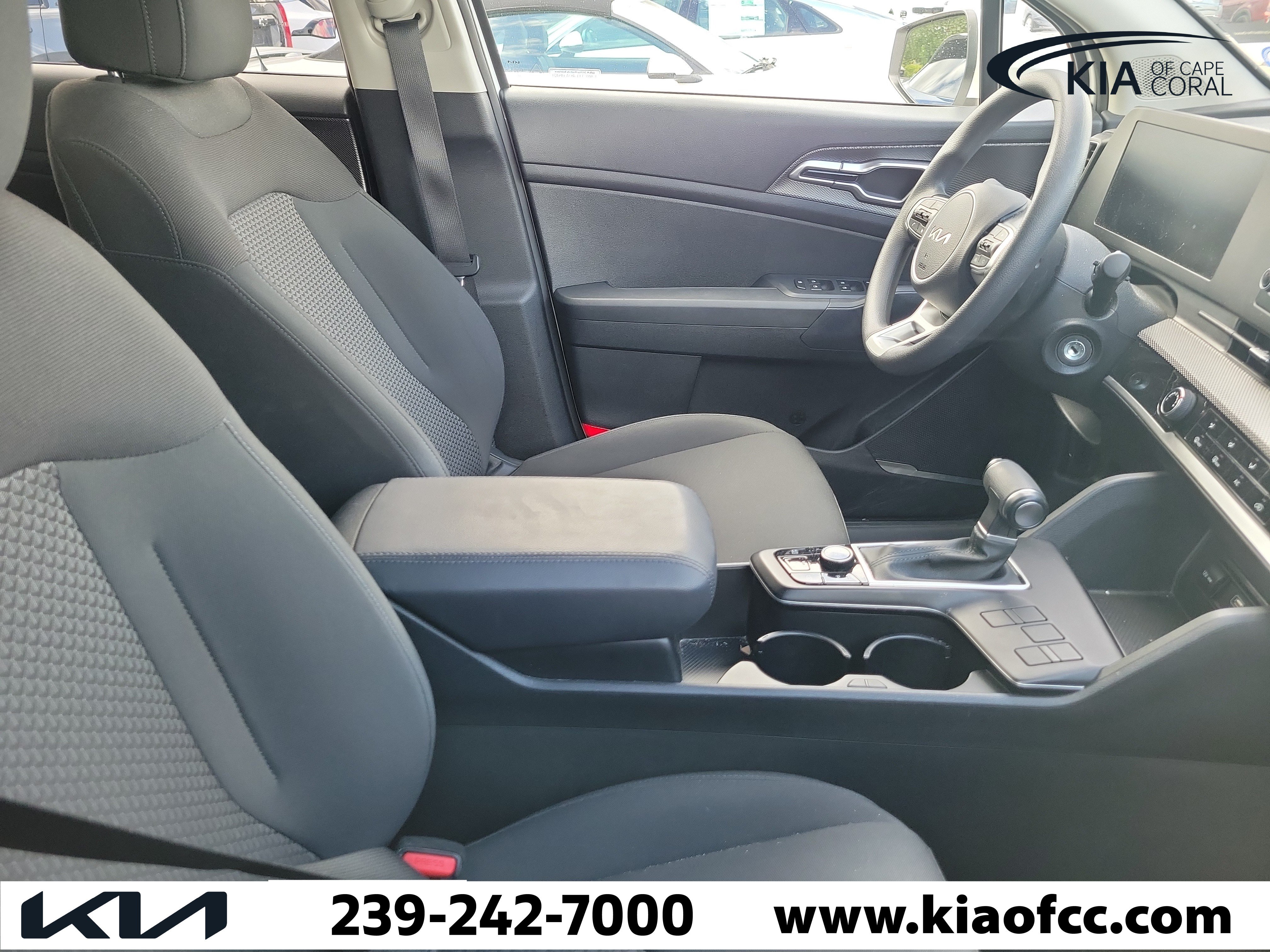 Certified 2024 Kia Sportage LX FWD image 9