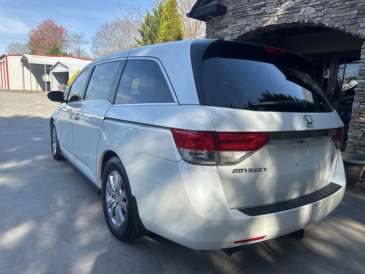 Used 2016 Honda Odyssey EX image 3
