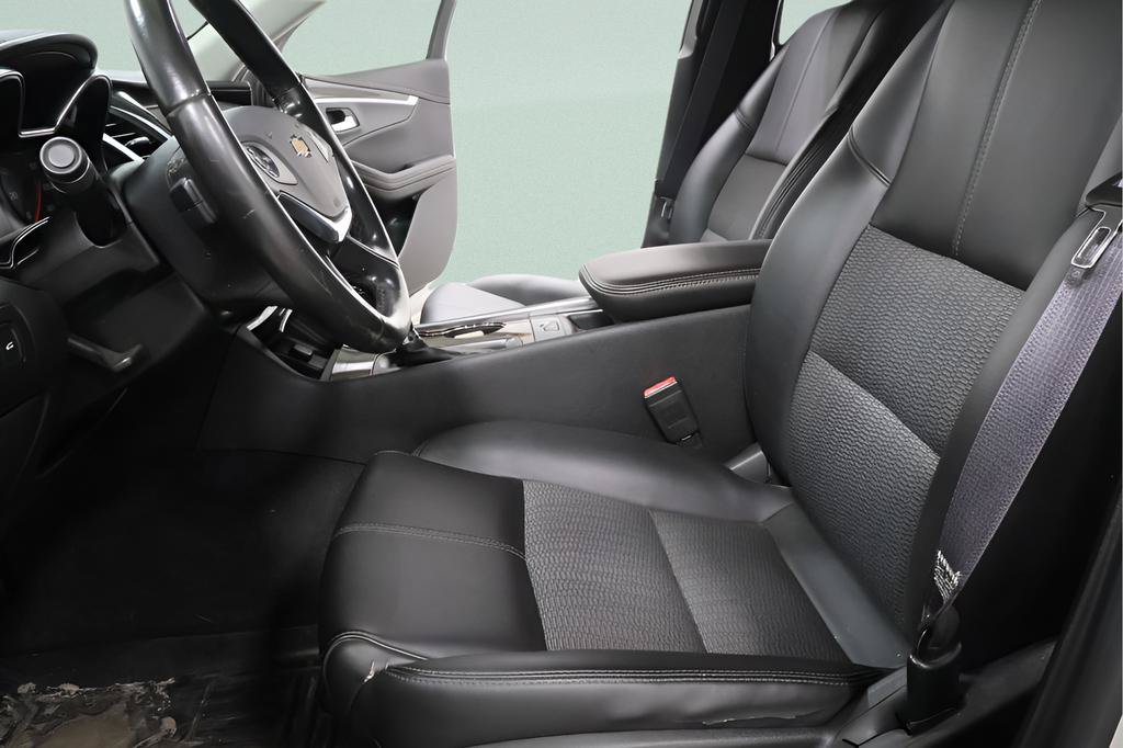 Used 2015 Chevrolet Impala LT FWD image 19