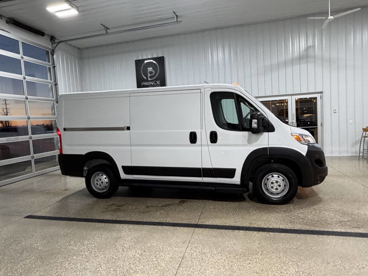 Used 2023 RAM ProMaster 2500 image 46