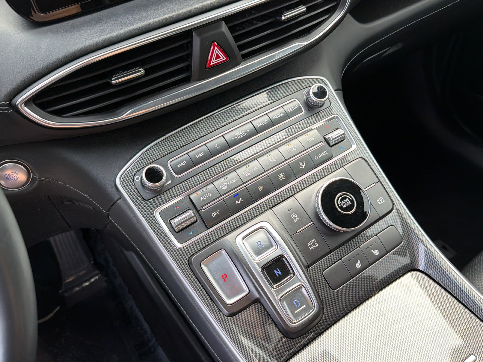 Used 2021 Hyundai Santa Fe SEL w/ Convenience + Premium Package FWD image 25