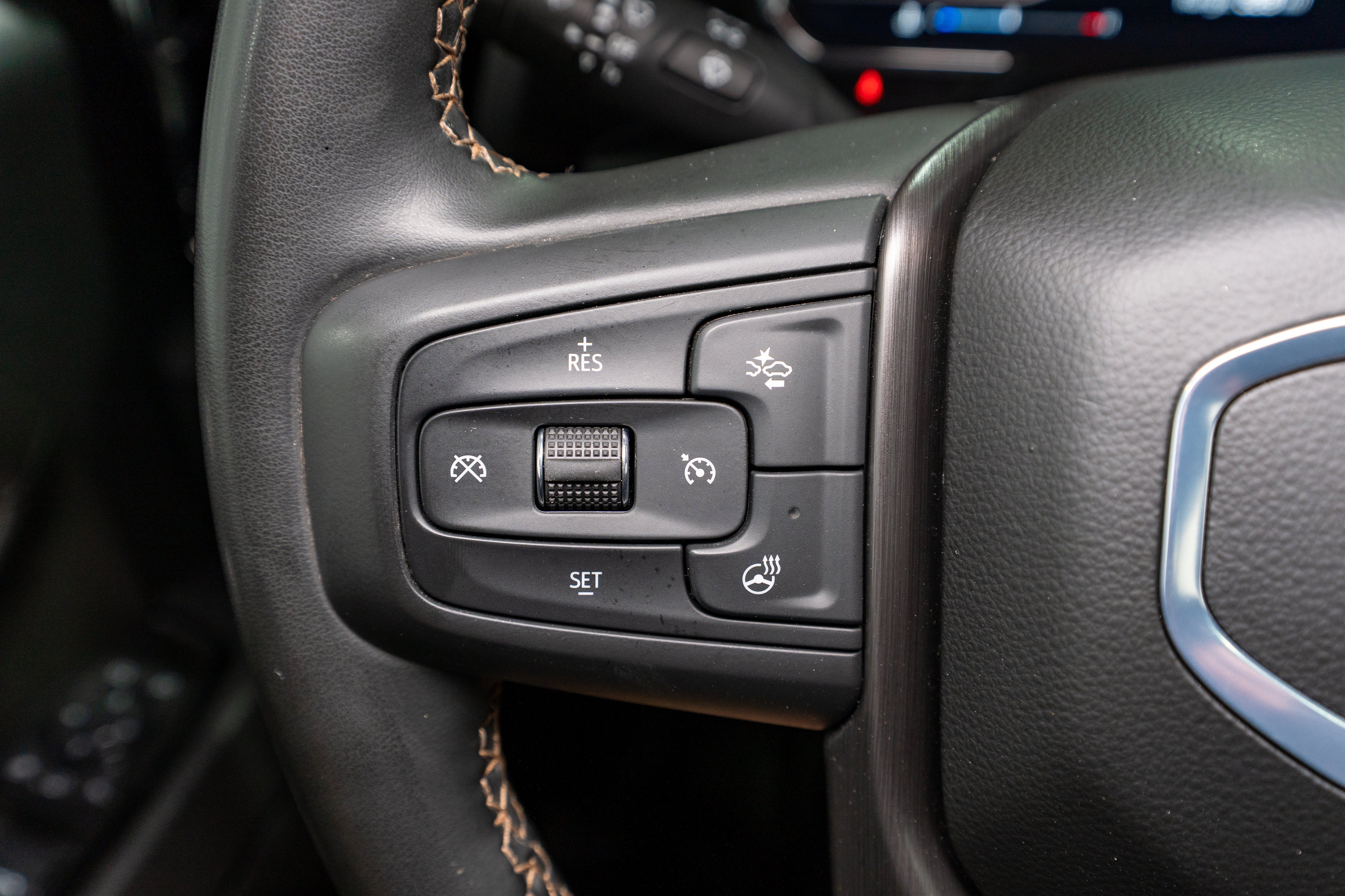 Used 2025 GMC Sierra 2500 AT4 w/ AT4 Premium Plus Package AWD/4WD image 32