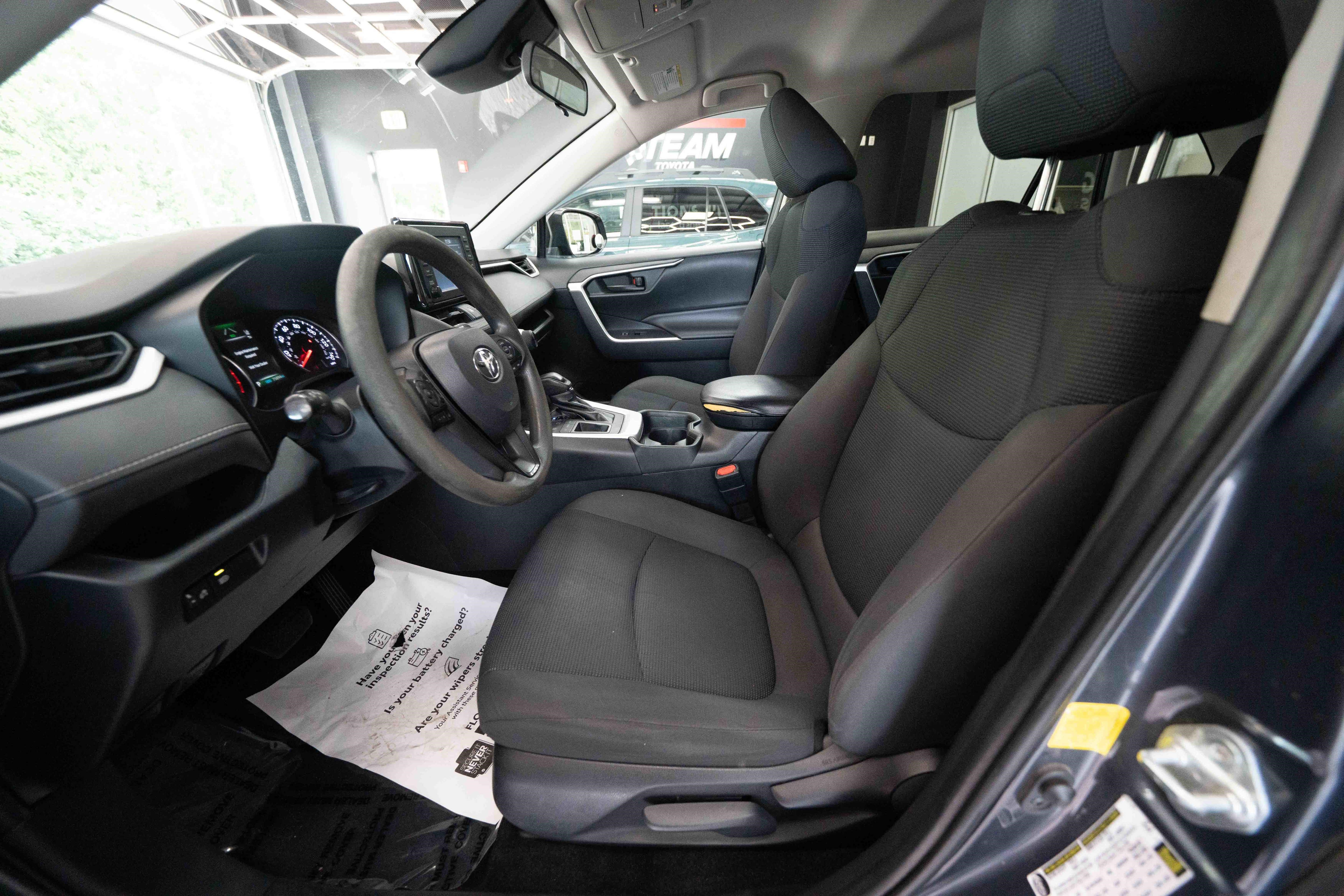 Used 2019 Toyota RAV4 LE w/ Carpet Mat Package FWD image 9