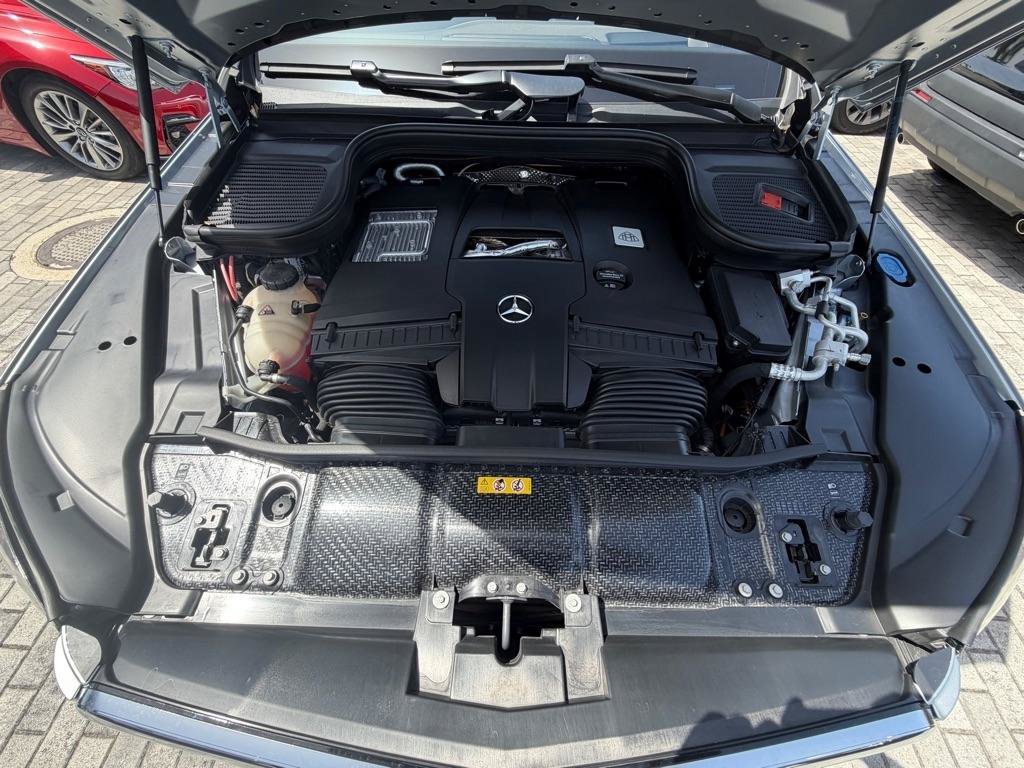 Used 2024 Mercedes-Benz Maybach GLS 600 4MATIC image 62