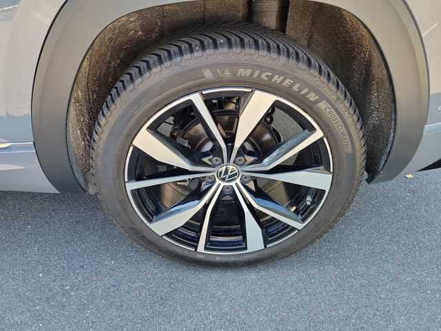 Used 2024 Volkswagen Atlas Cross Sport SEL Premium R-Line AWD/4WD image 7