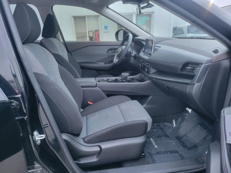 Used 2021 Nissan Rogue S image 25