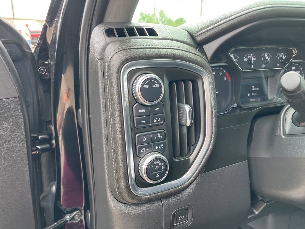 Used 2021 GMC Sierra 1500 SLT image 17