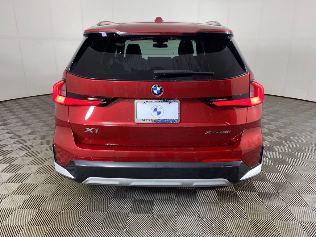 New 2026 BMW X1 xDrive28i AWD/4WD image 3
