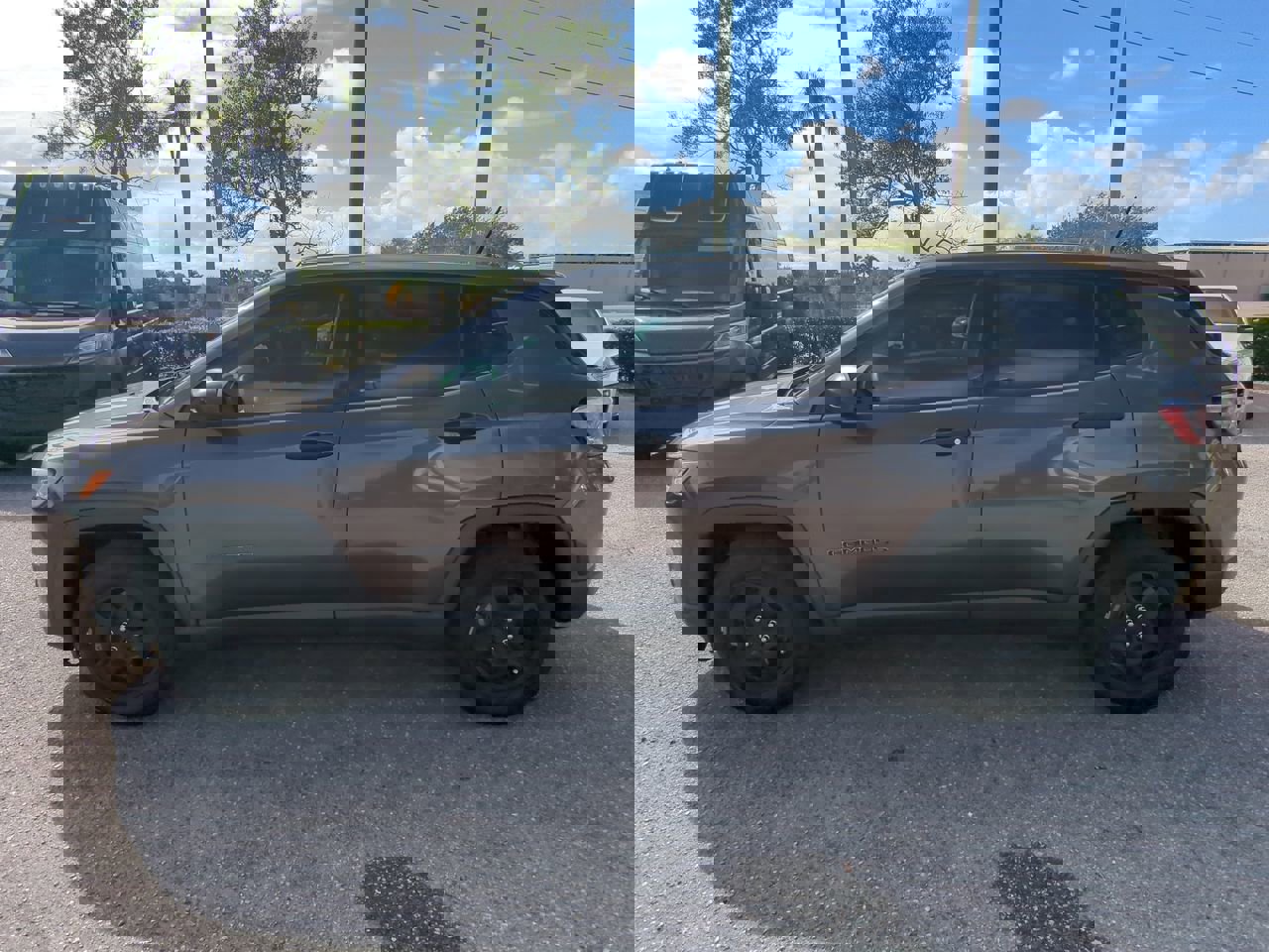 Used 2017 Jeep Compass Sport image 8