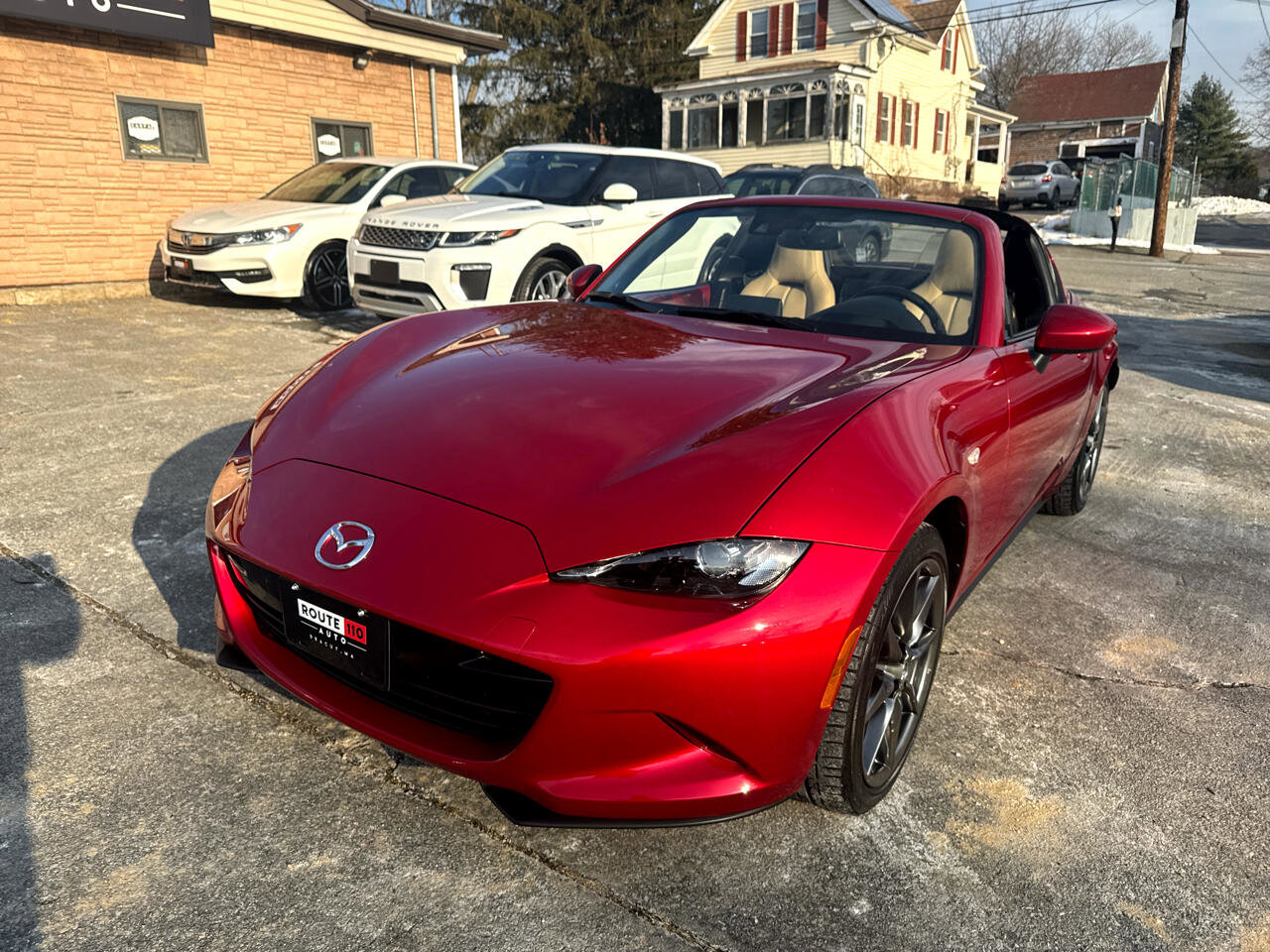 Used 2017 MAZDA MX-5 Miata RF Grand Touring image 2