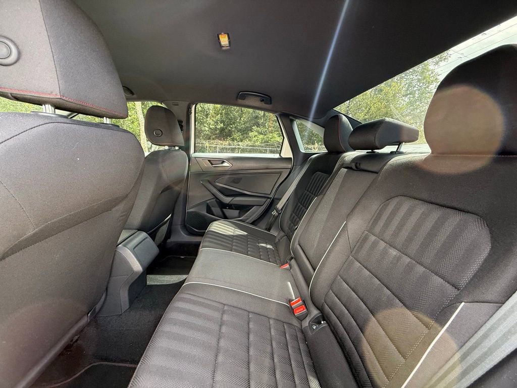 Used 2020 Volkswagen Jetta GLI image 16
