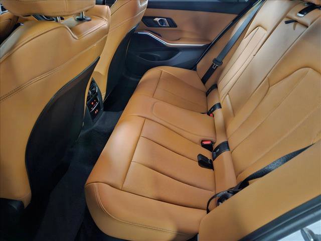 Certified 2025 BMW 330i Sedan w/ Convenience Package image 18