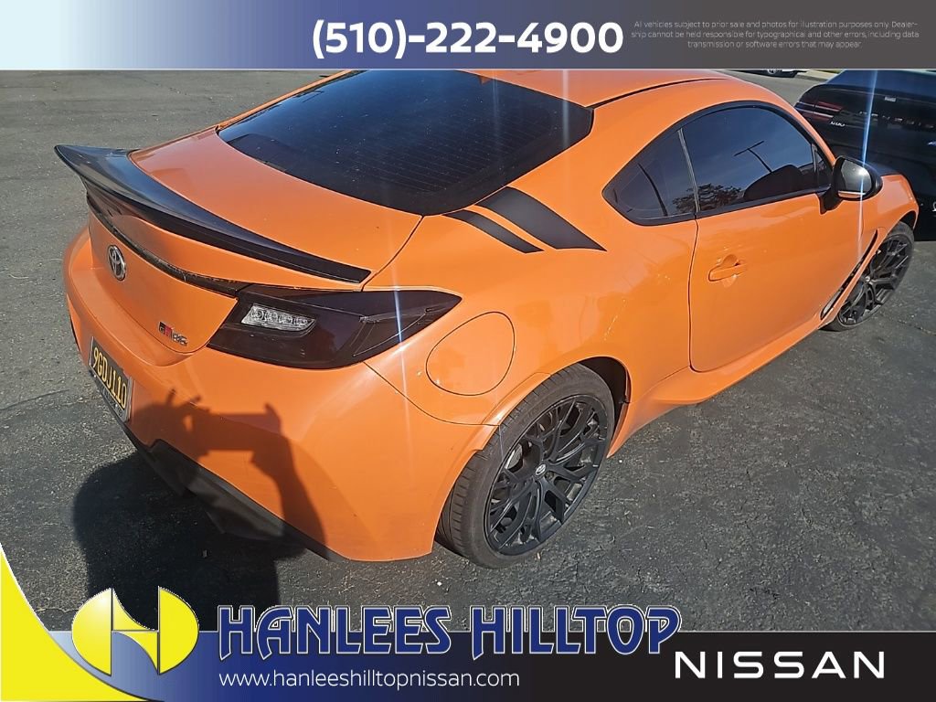 Used 2023 Toyota GR86 10th Anniversary SE RWD image 2