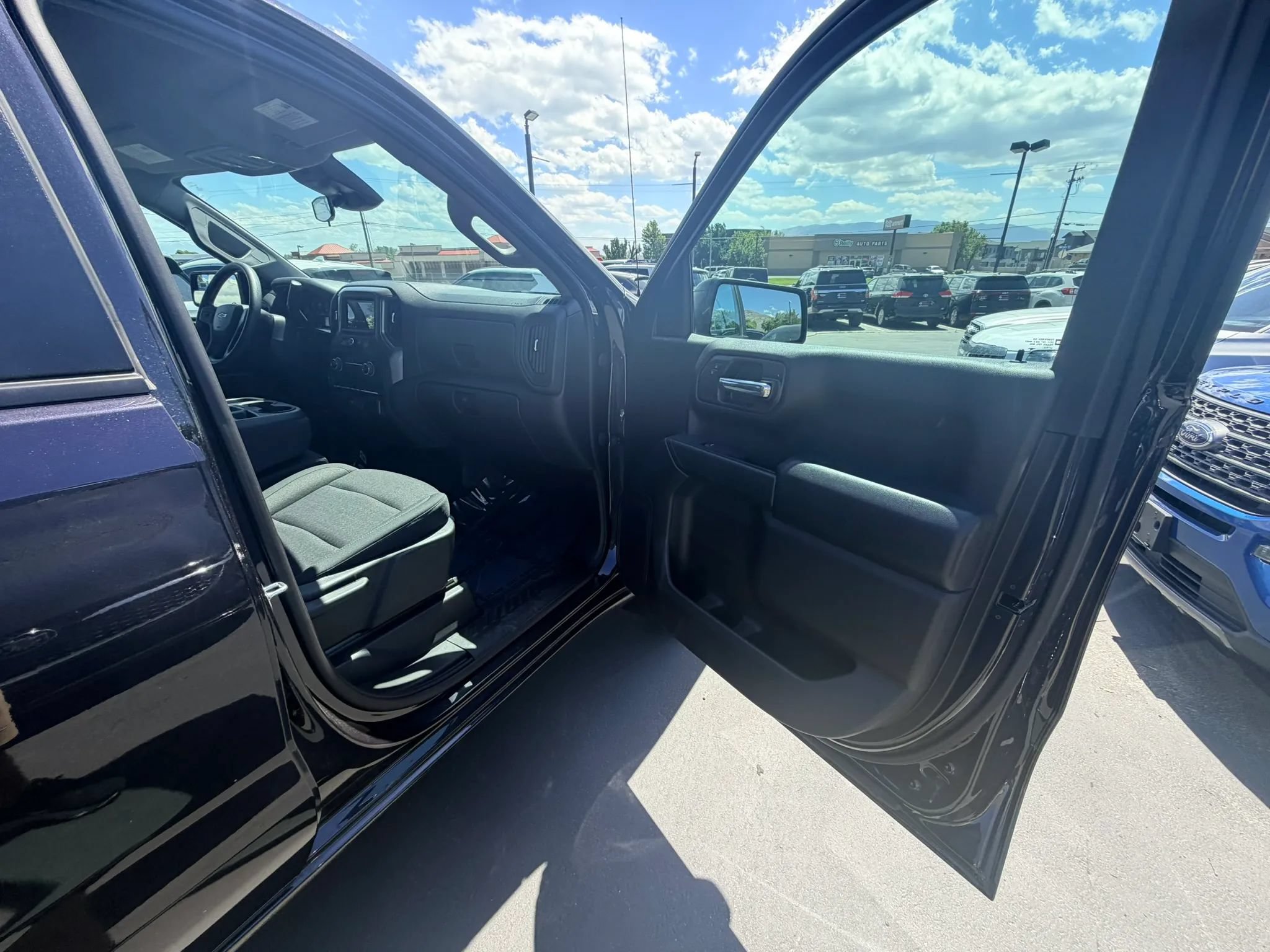Used 2023 Chevrolet Silverado 1500 Custom w/ LPO, Dark Essentials Package AWD/4WD image 22