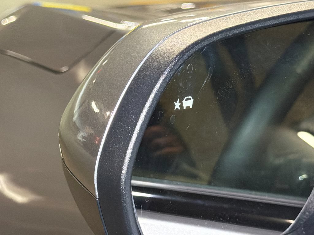 Used 2025 Chevrolet Equinox ACTIV FWD image 21