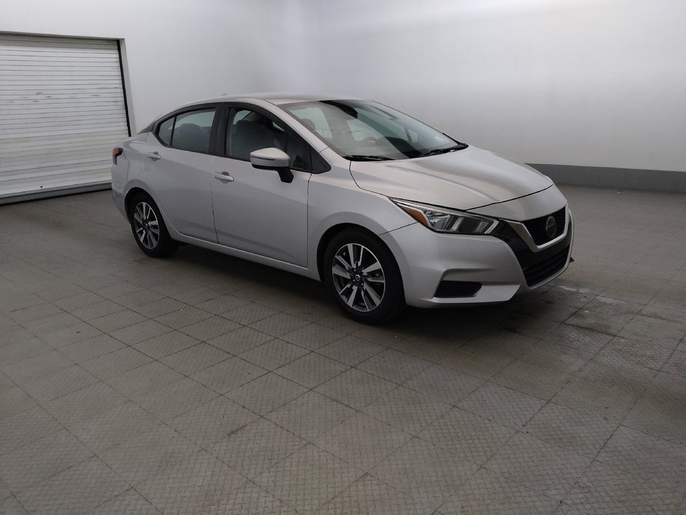 Used 2020 Nissan Versa SV FWD image 11