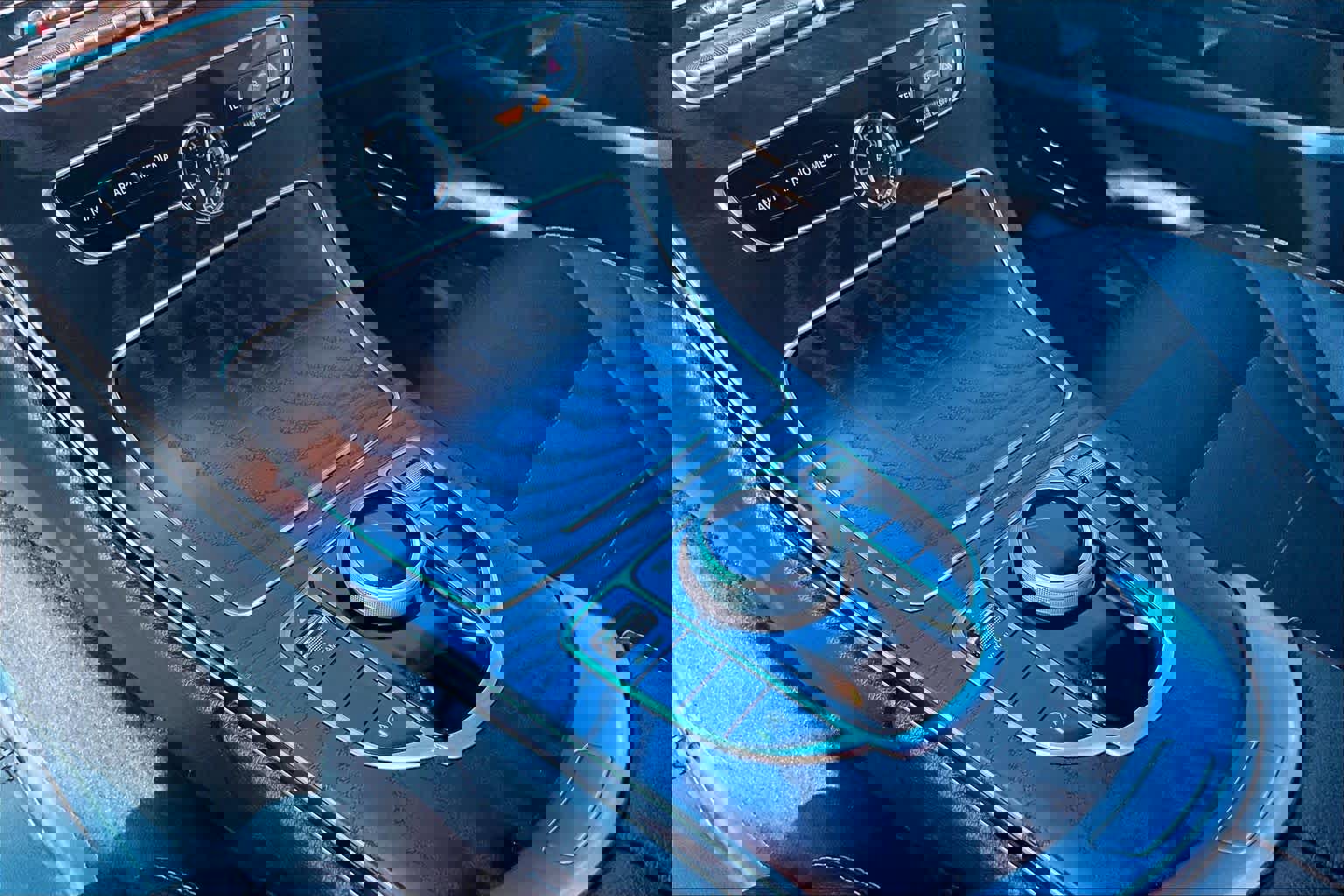 Used 2021 Mercedes-Benz C 300 Sedan w/ Premium Package image 17