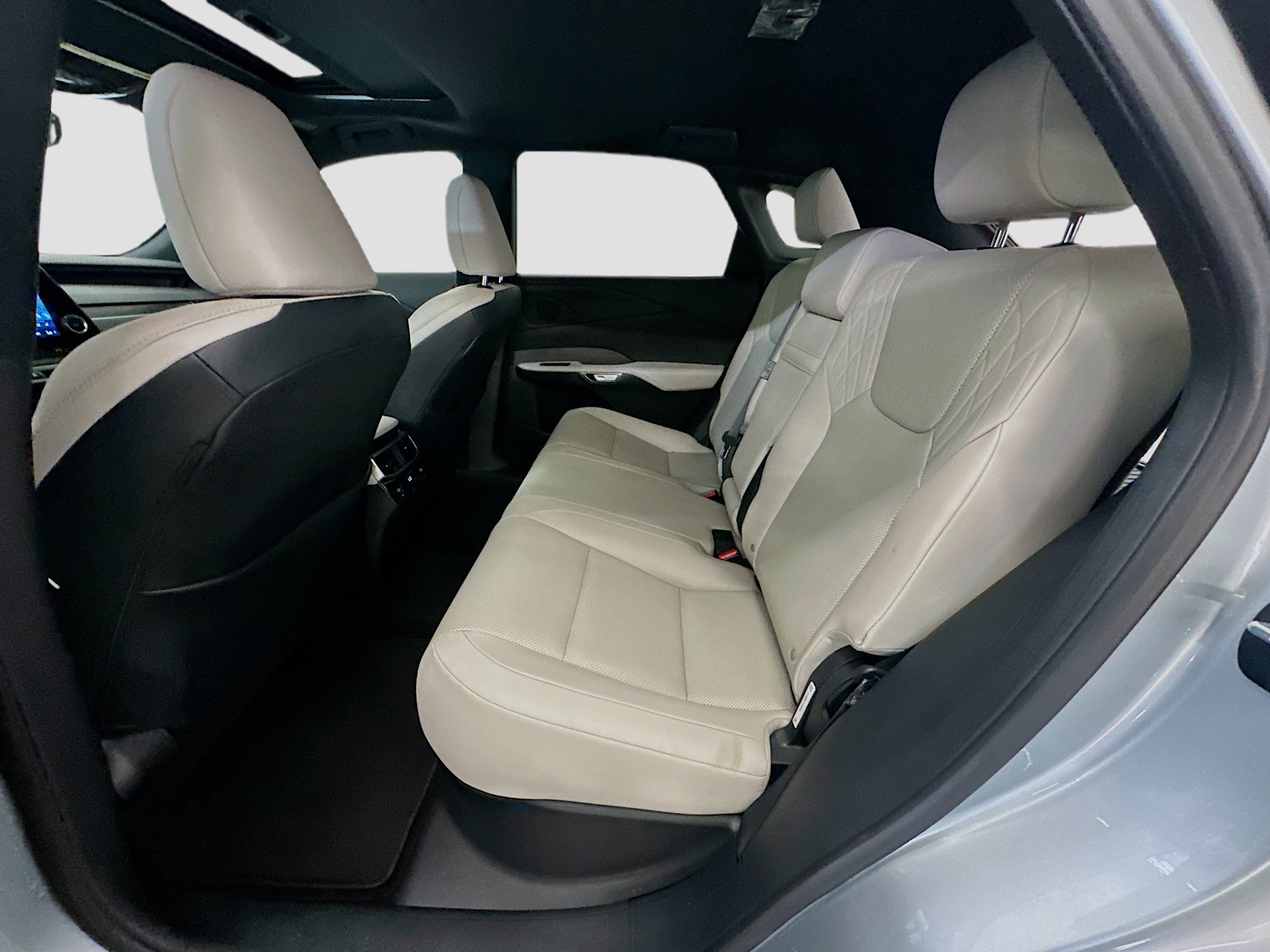 Used 2023 Lexus RX 350 Premium w/ Accessory Package AWD/4WD image 29