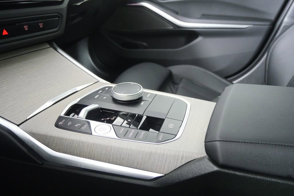 Used 2025 BMW 330i xDrive Sedan image 22