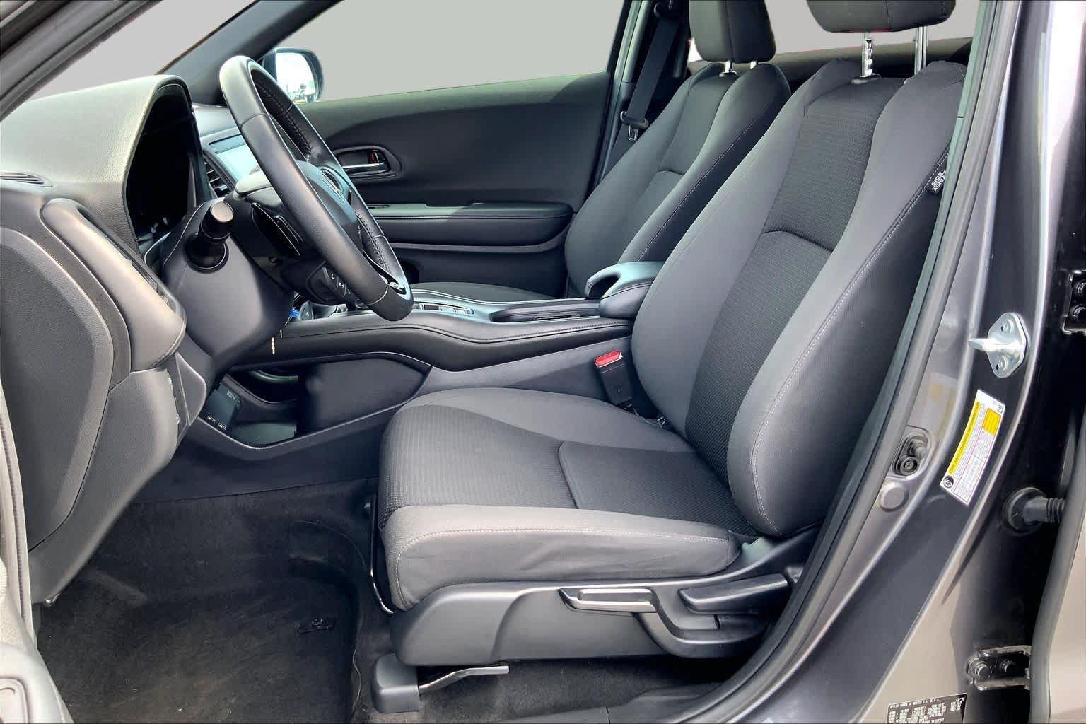 Used 2022 Honda HR-V Sport image 7