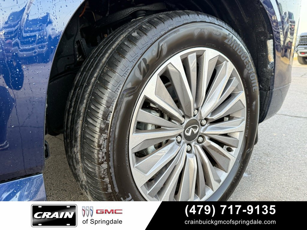 Used 2025 INFINITI QX80 Sensory AWD/4WD image 32