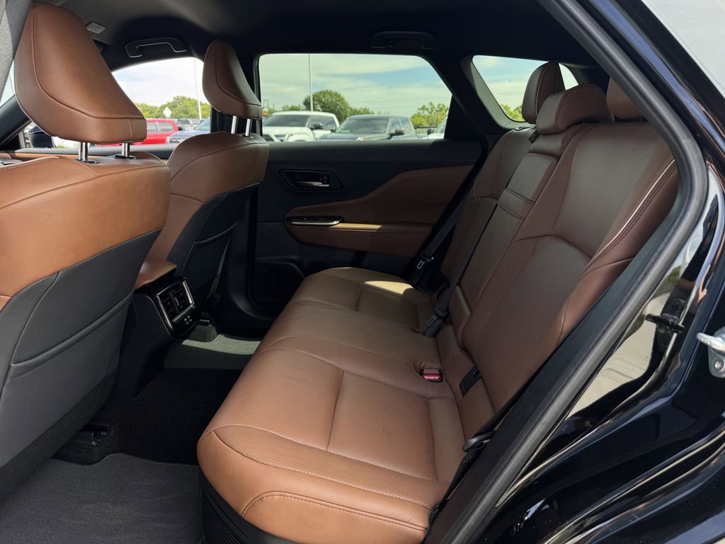 Used 2025 Toyota Crown Signia image 29