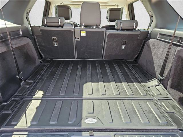 Used 2024 Land Rover Discovery S AWD/4WD image 6