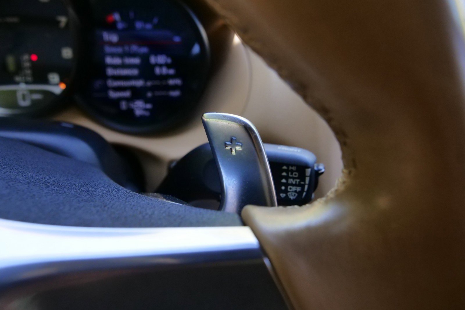 Used 2016 Porsche Boxster image 8