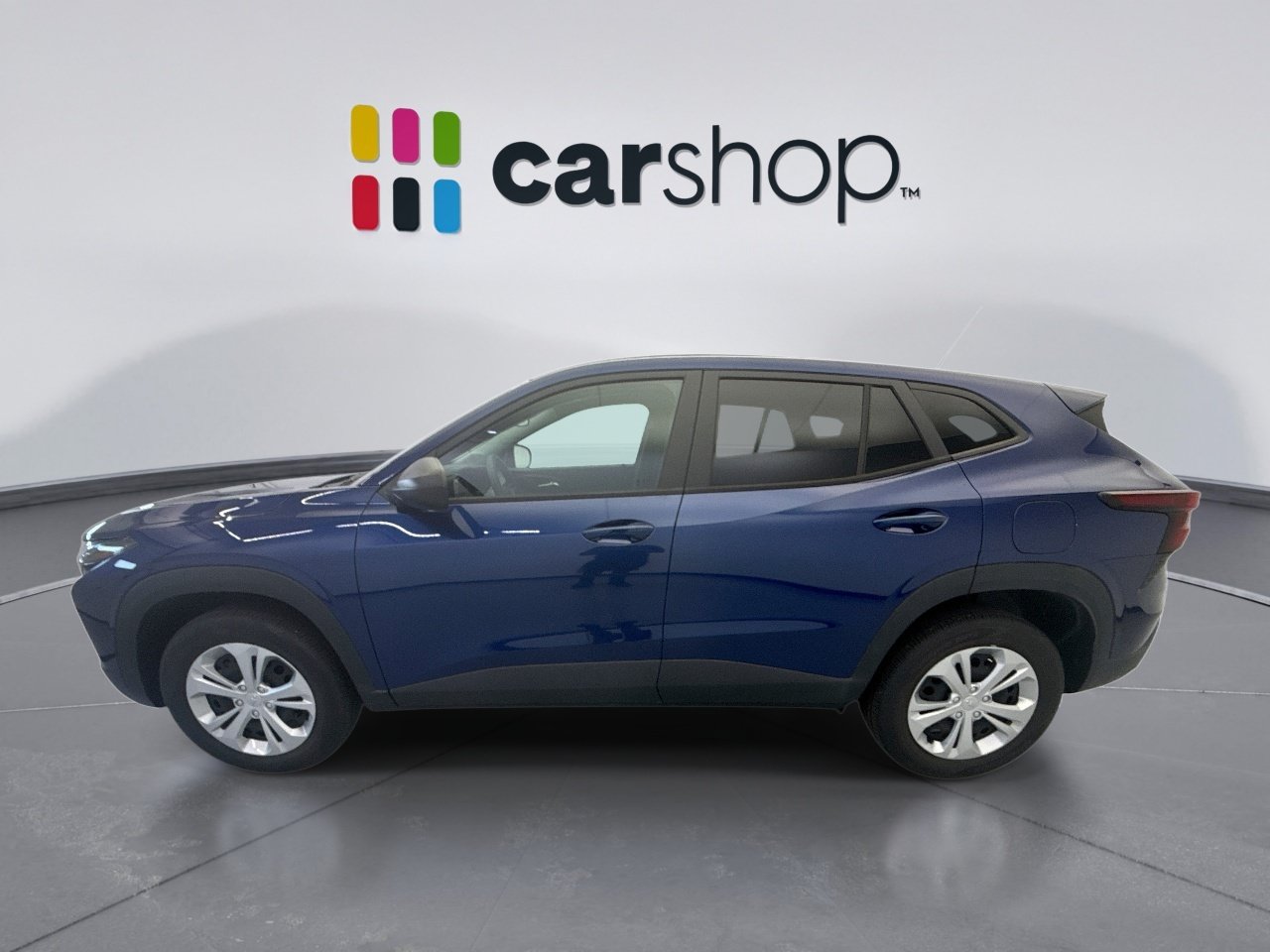 Used 2024 Chevrolet Trax LS FWD image 2