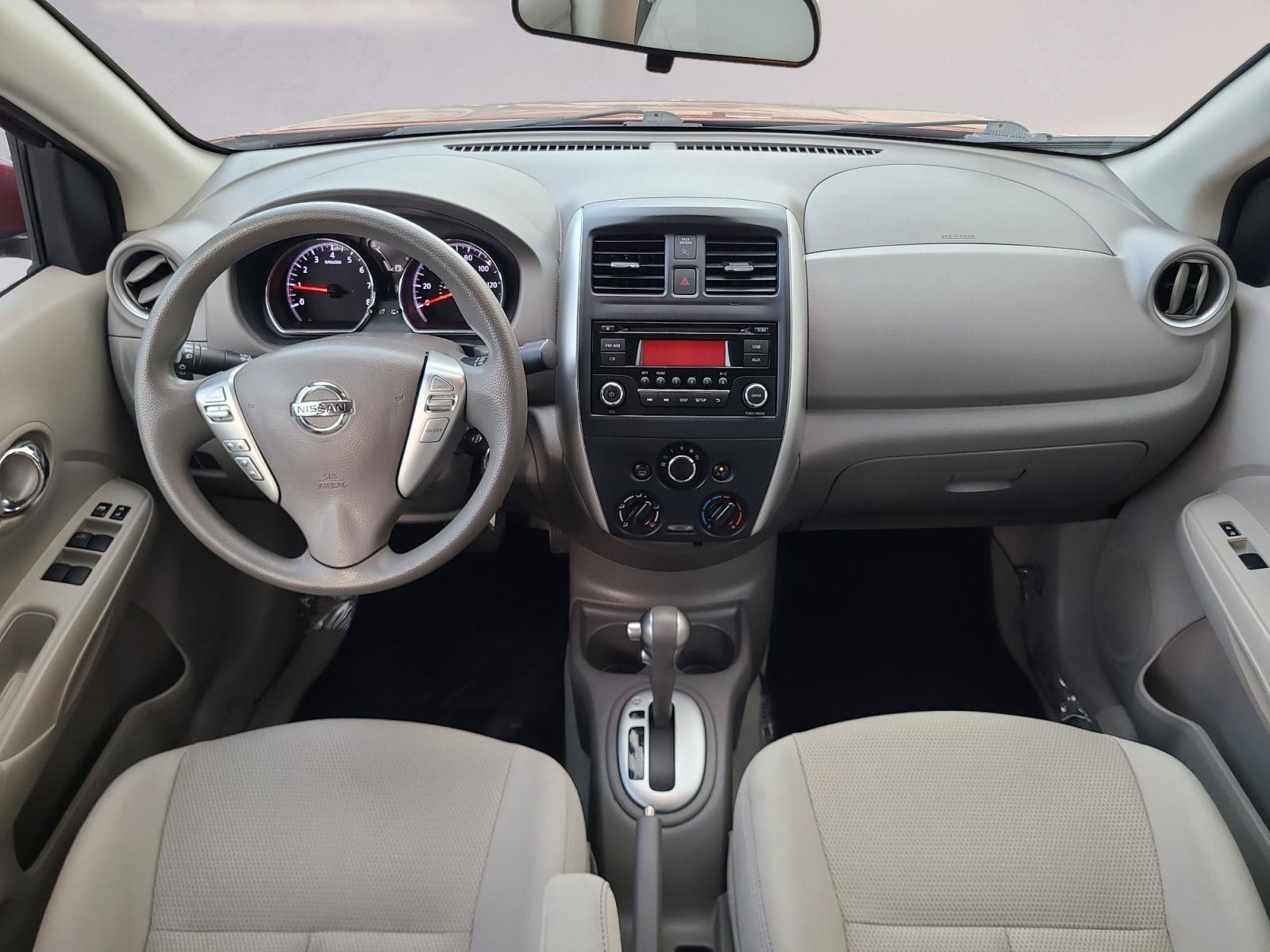 Used 2016 Nissan Versa SV w/ SV Appearance Package FWD image 16