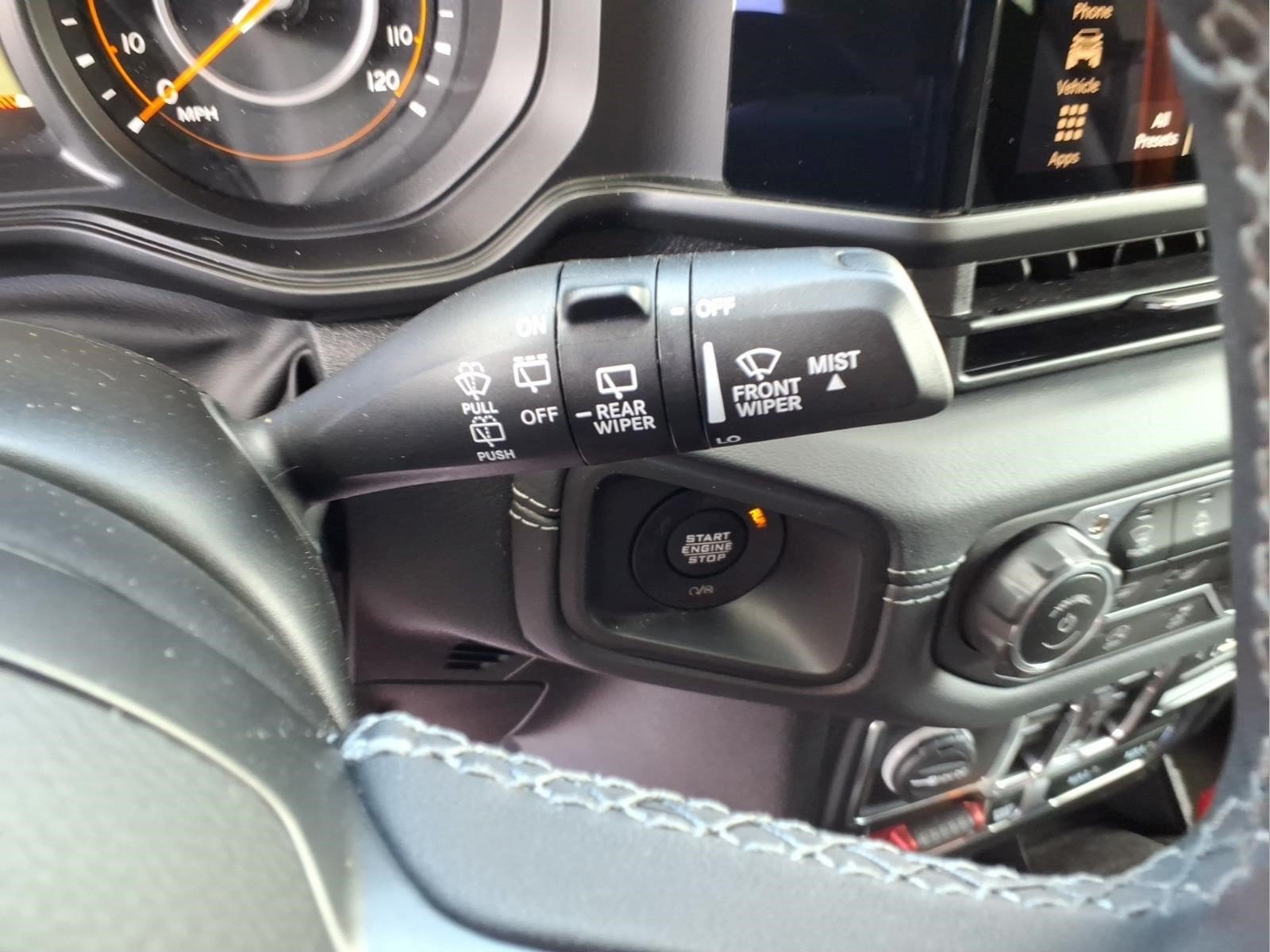 Used 2025 Jeep Wrangler Unlimited Rubicon AWD/4WD image 21