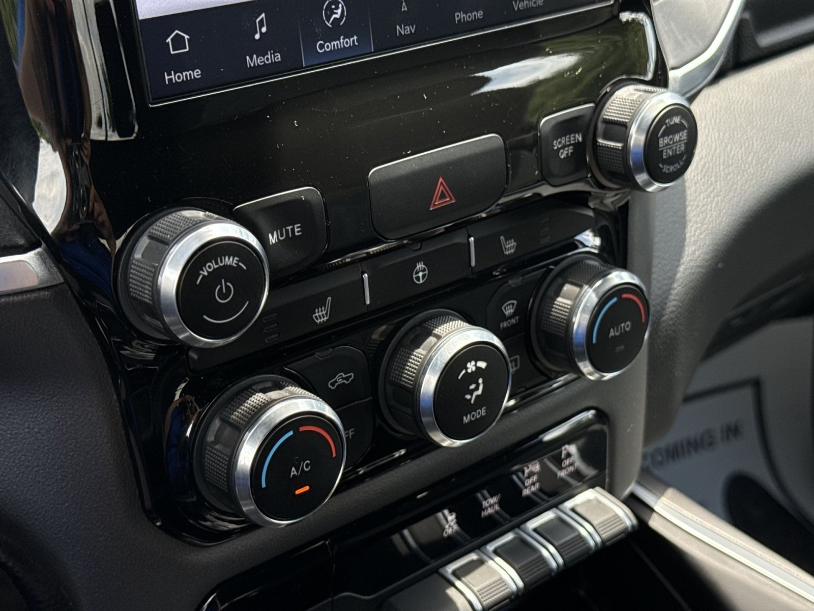 Used 2022 RAM 1500 Big Horn AWD/4WD image 21