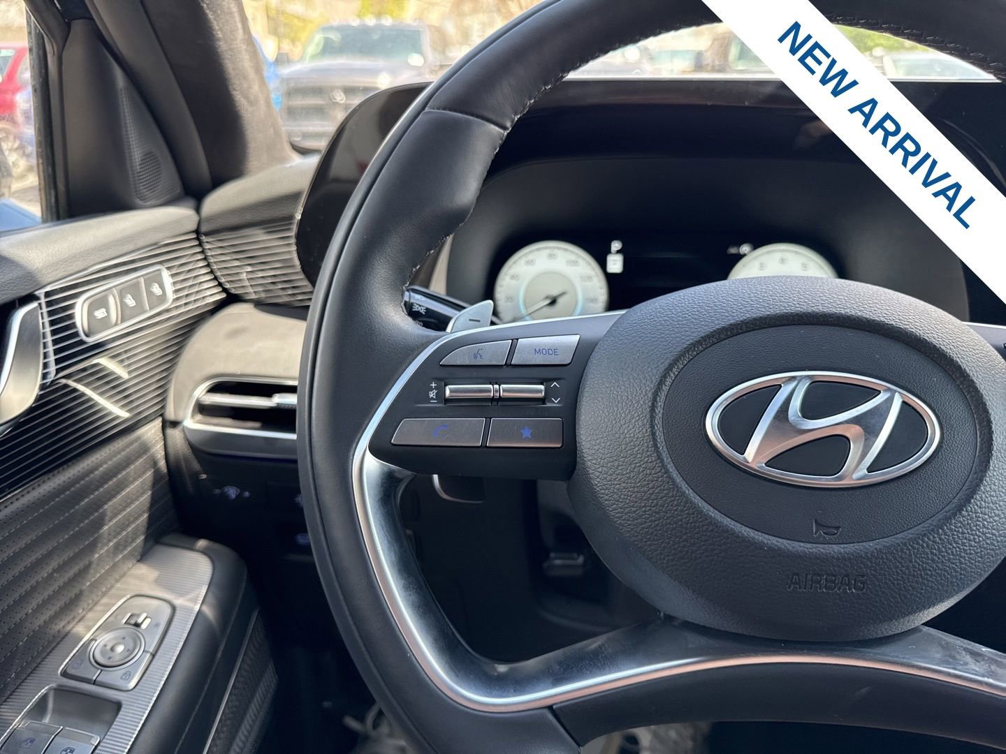 Used 2024 Hyundai Palisade Calligraphy image 22