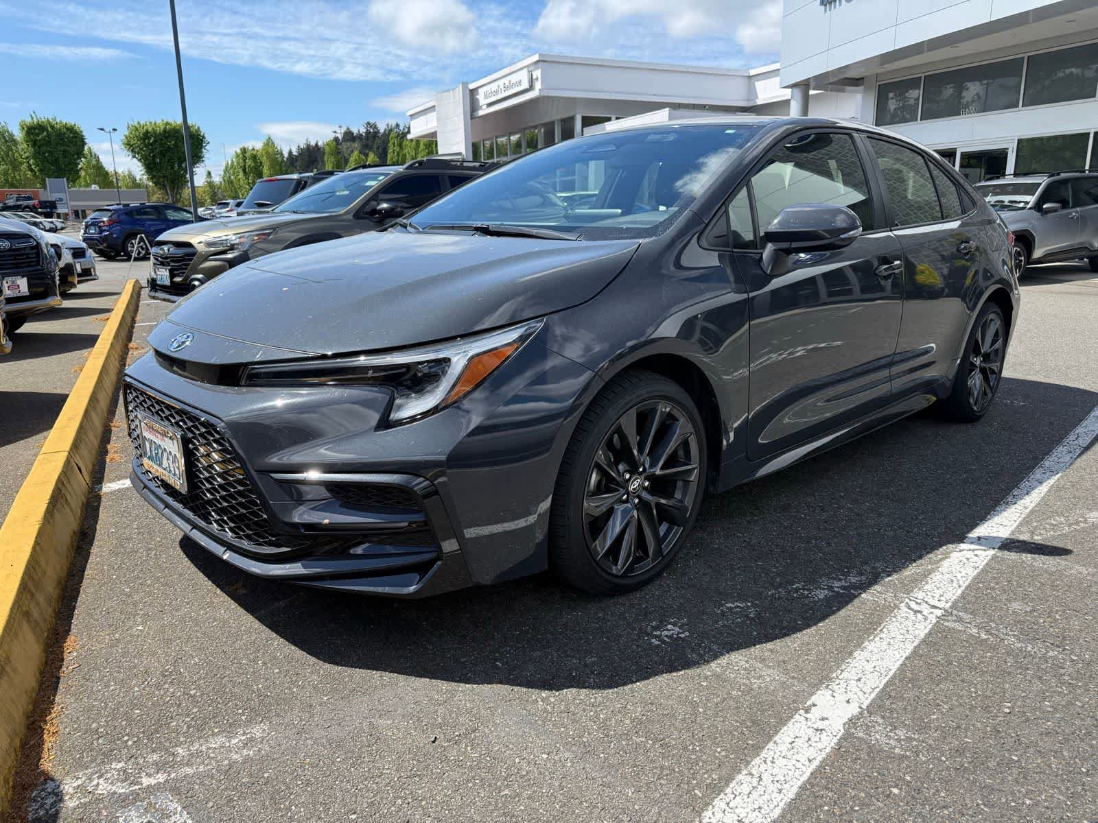 Used 2024 Toyota Corolla SE FWD image 1