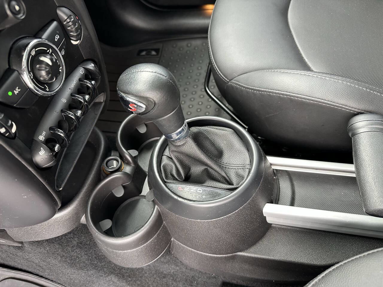 Used 2014 MINI Cooper Paceman S image 27