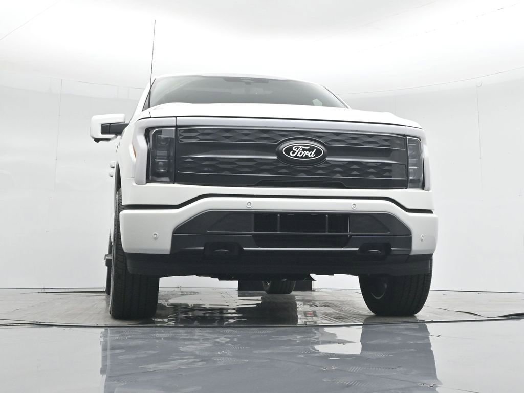New 2025 Ford F150 Lightning Platinum w/ Dark Elements Package image 47
