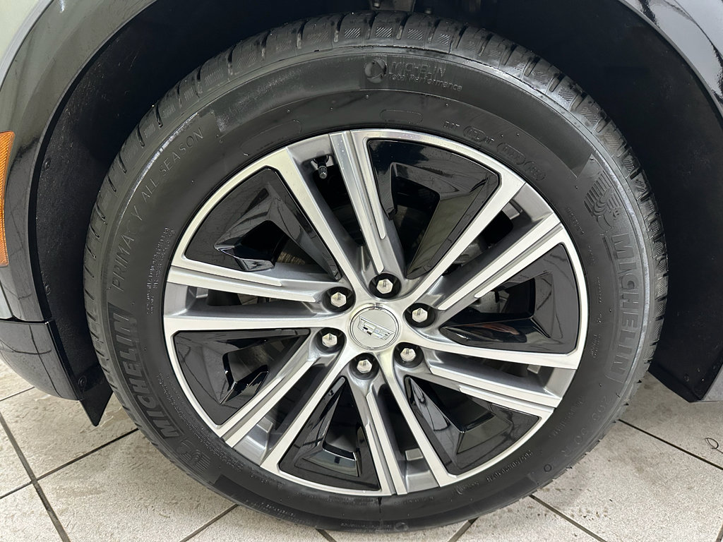 Used 2024 Cadillac Lyriq Luxury w/ LPO, Floor Liner Package image 17